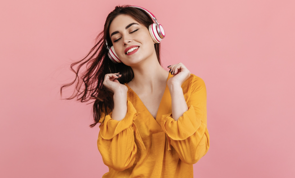 Tendencias 2025: cómo cambió la forma en que escuchamos música, viajamos y trabajamos